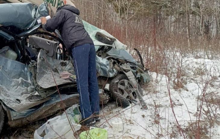 На трассе Тюмень – Екатеринбург при столкновении с фурой погибла водитель Honda
