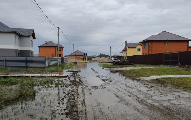 В Тюмени затопило родной поселок губернатора Моора