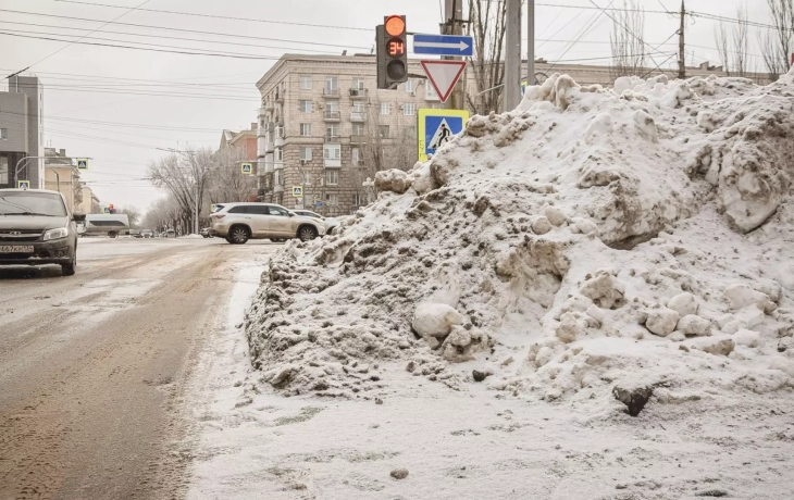 В тюменской деревне пожаловались на заваленные снегом дороги