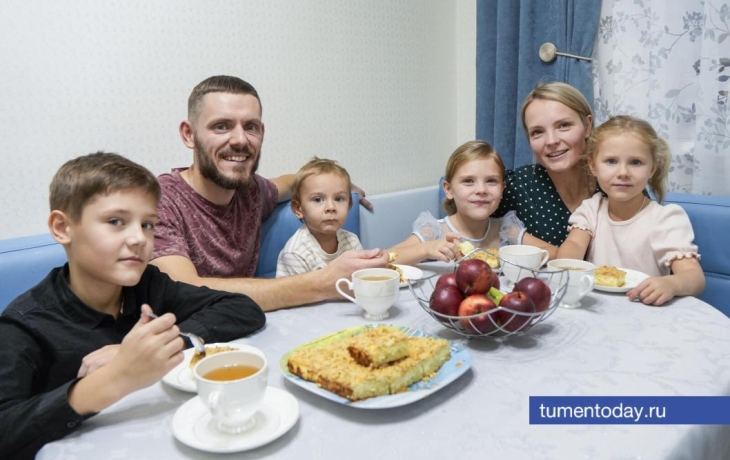 Тюменкам рассказали, как оформить пособие по беременности и родам