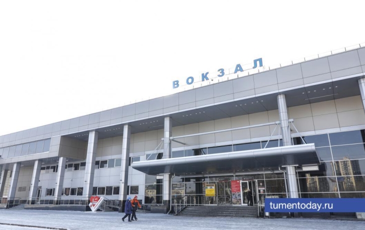 Парковаться на кольце у тюменского вокзала запрещено!