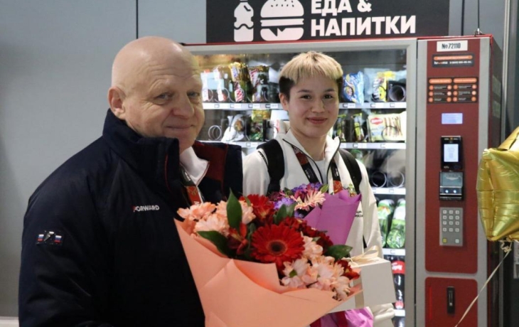 В Тюмени встретили бронзового призера чемпионата мира по боксу Альбину Молдажанову