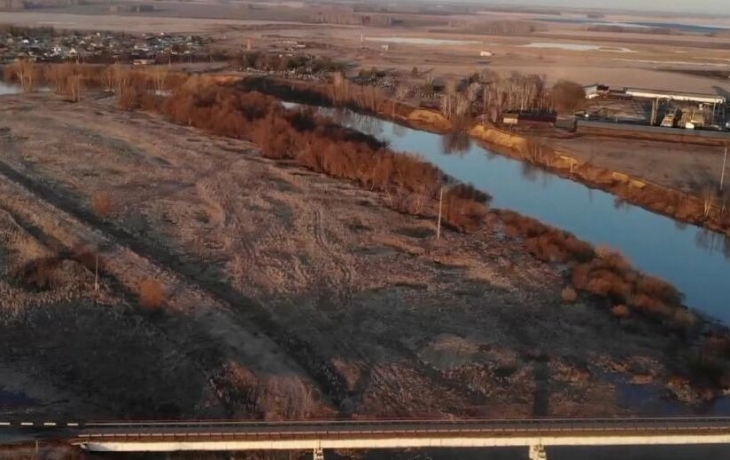Паводок 2025: уровень воды в реке Ишим стремительно поднимается Паводок 2025: уровень воды в реке Ишим стремительно поднимается