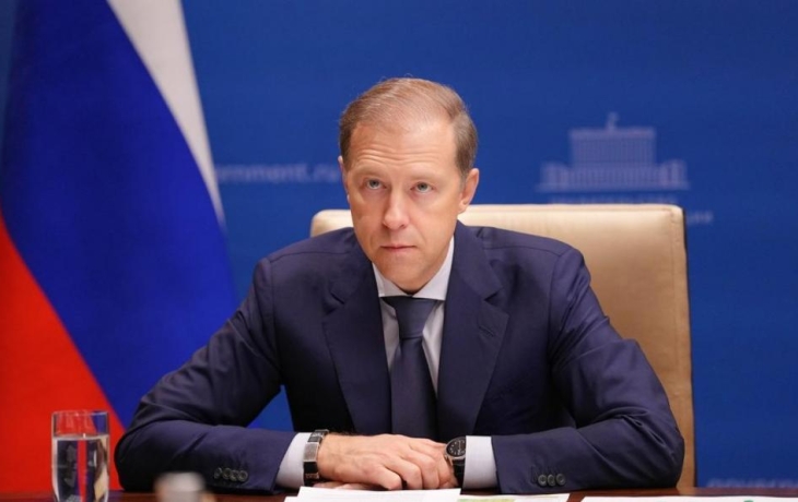 Вице-премьер Мантуров провел совещание с Жогой, Моором и Кухаруком