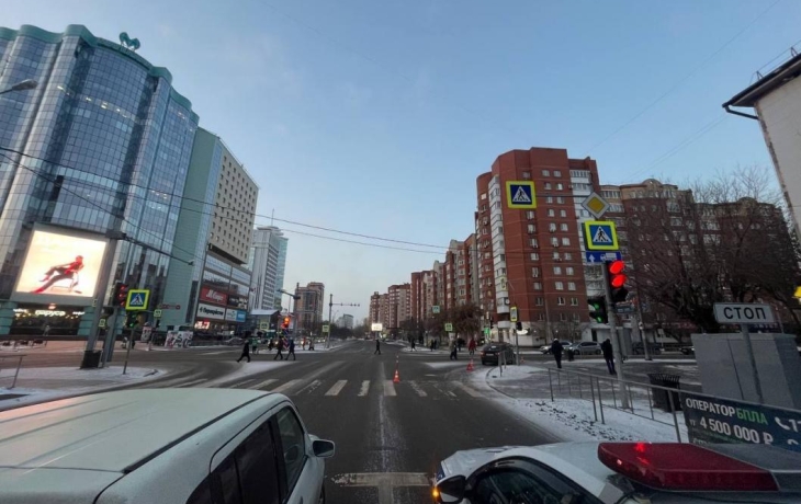 В центре Тюмени на перекрестке сбили 11-летнего школьника