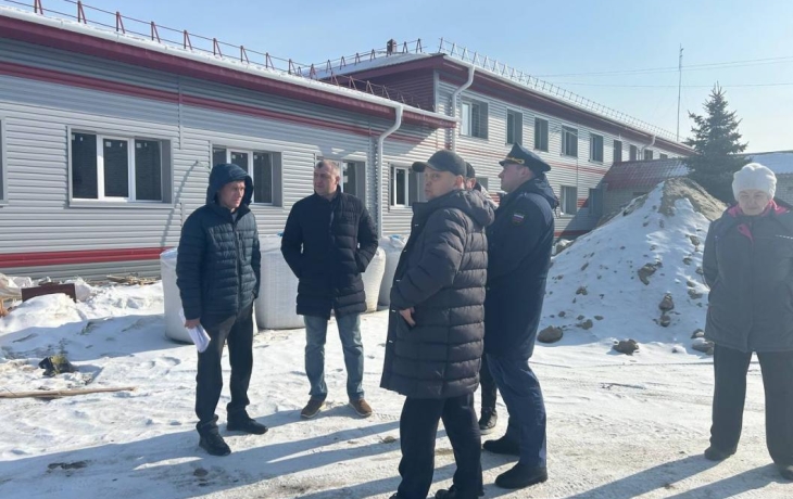 Прокуратура контролирует капремонт больницы в Аромашевском районе