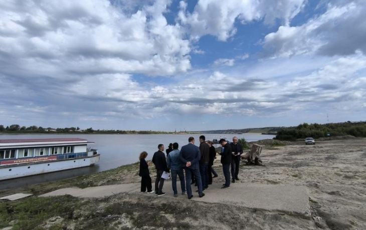 В Тобольске обустроят прогулочную зону с клумбами и скамейками у Иртыша