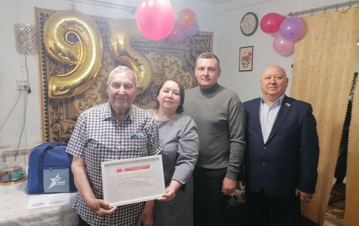 95-летний юбилей отмечает тюменский ветеран Виктор Пискулин
