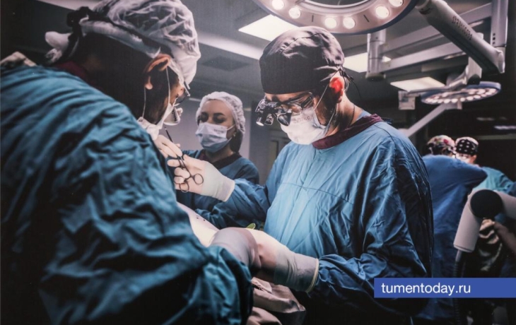 Тюменские врачи провели операцию на работающем сердце и спасли пожилого пациента