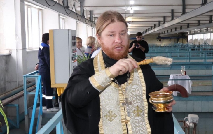 Из кранов в тюменских квартирах в Крещение пойдет освященная вода
