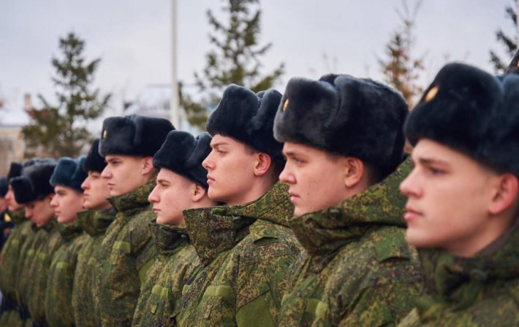 В Тюмени 20 новобранцев торжественно проводили на службу в Президентский полк