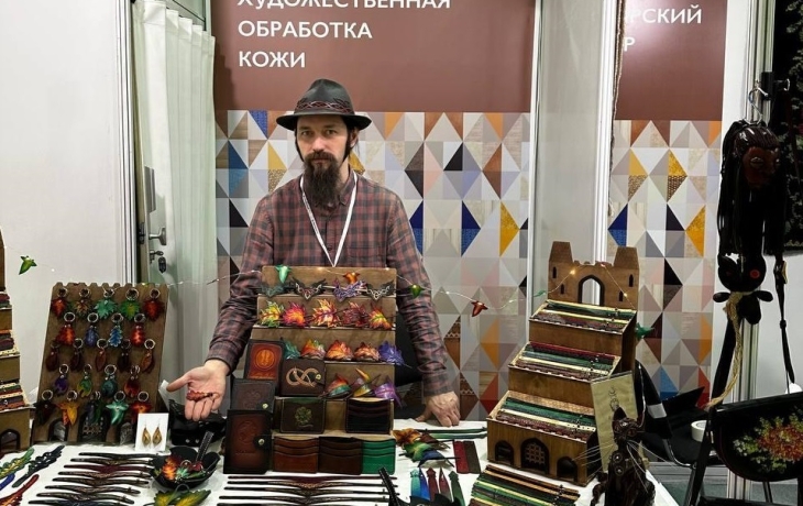 Тюменцы принимают участие в выставке-ярмарке народных промыслов России «Ладья. Зимняя сказка»