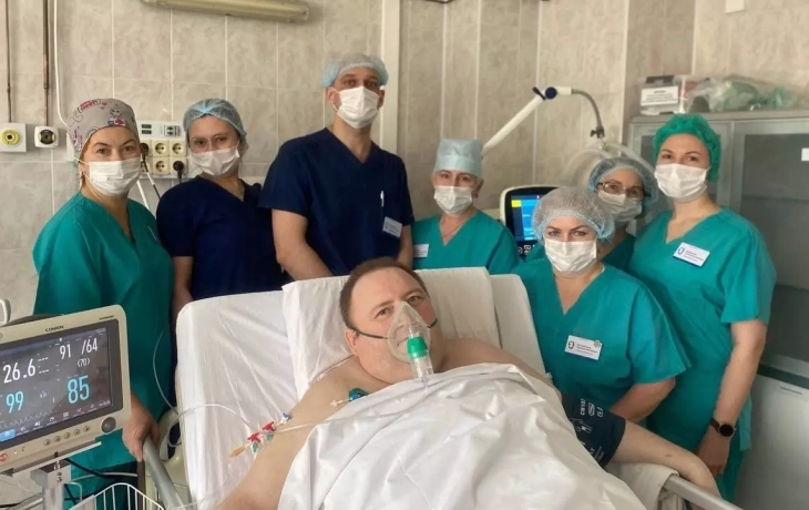 Тюменским врачам пришлось спасать пациента с крайней степенью ожирения