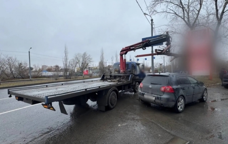 В Тюмени водителя с наркотиками в багажнике задержали сотрудники ДПС