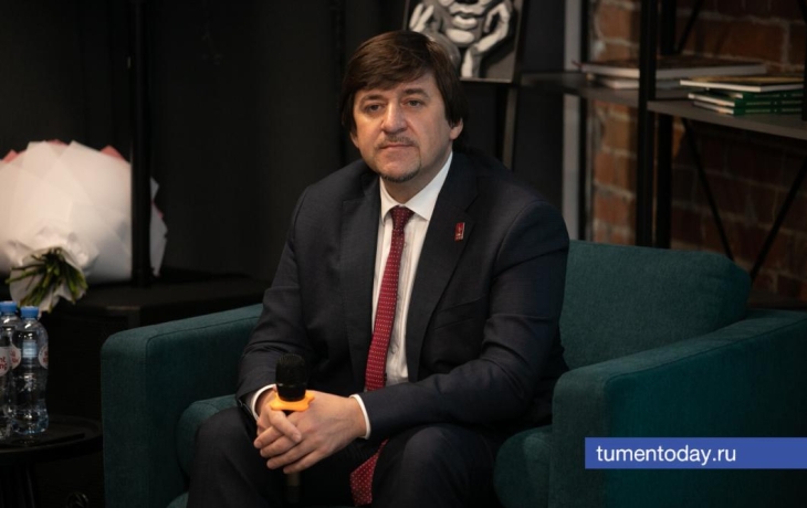 Максим Афанасьев сохранил третье место в рейтинге первых лиц городов Урала Максим Афанасьев сохранил третье место в рейтинге первых лиц городов Урала