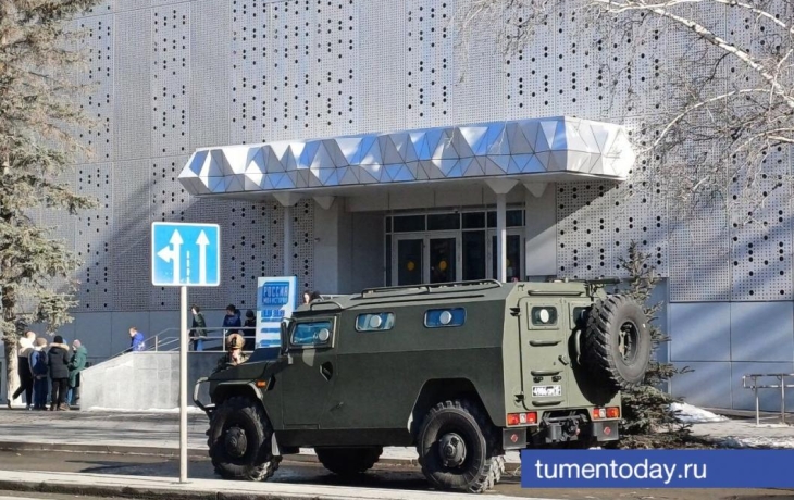 В Тюмени открылась медиавыставка о героях Росгвардии