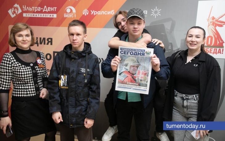 В кино идут не одни старики В кино идут не одни старики