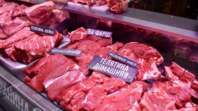 Покупатели доверяют продавцам на рынке больше, чем известным фирмам.