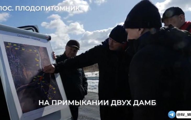 Губернатор Тюменской области проверил качество дамбы в Ишимском районе