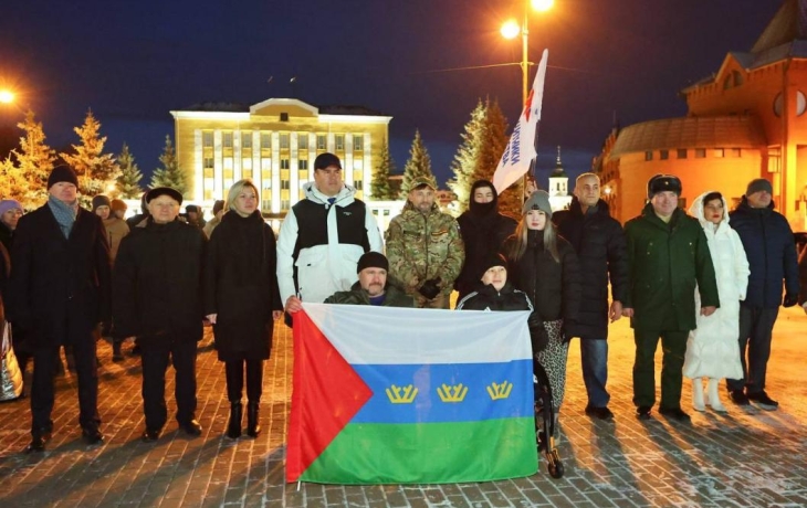 Тобольскому ветерану СВО вручили ключи от автомобиля с ручным управлением