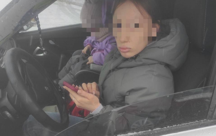 В Тюмени задержали автомобилистку, которая возила пятилетнюю дочь без детского кресла
