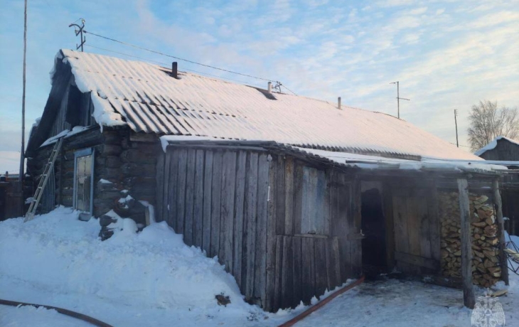 На пожаре в Абатском районе погиб человек