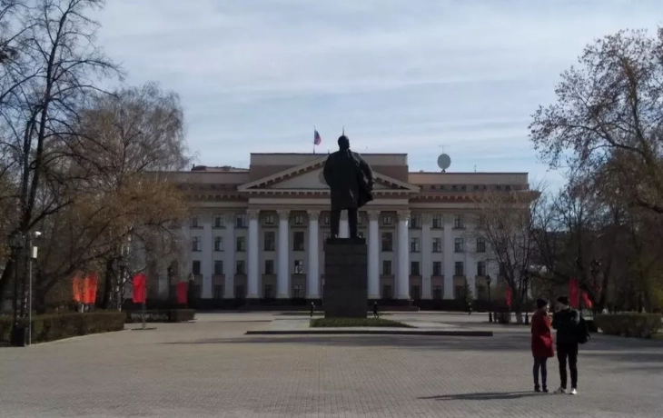 Власти отказались чистить Туру, а тюменских термах можно ослепнуть