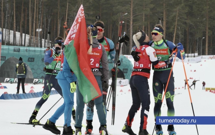 Белорусы выиграли эстафету на чемпионате России по биатлону в Тюмени