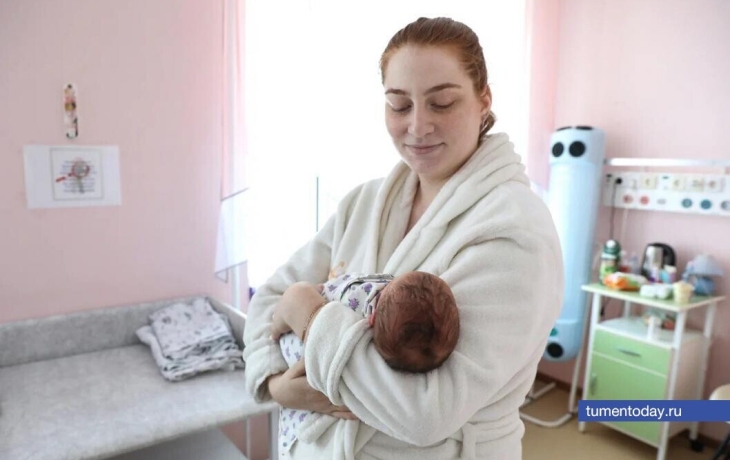 Студентки в Тюменской области получают увеличенные пособия по беременности