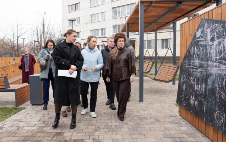 В Тюмени благоустроили сквер на Карла Маркса