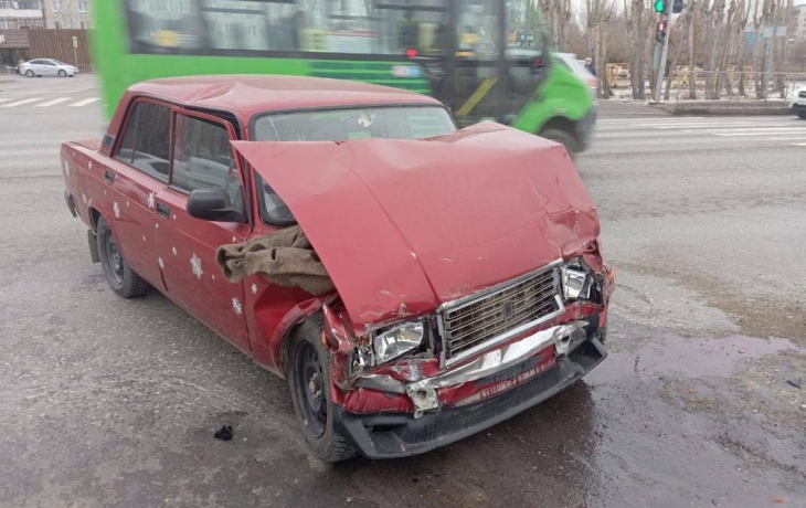 4-детняя девочка и три женщины пострадали в ДТП на Щербакова в Тюмени