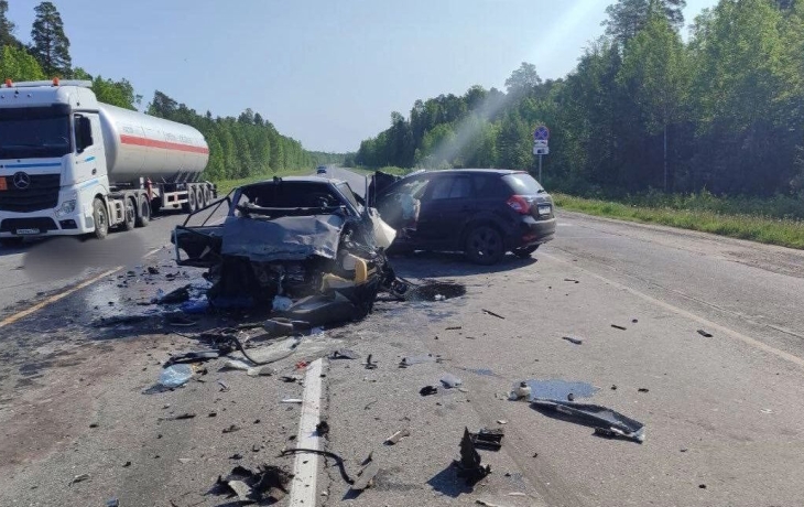 Ямальская семья разбилась в ДТП на тюменской трассе
