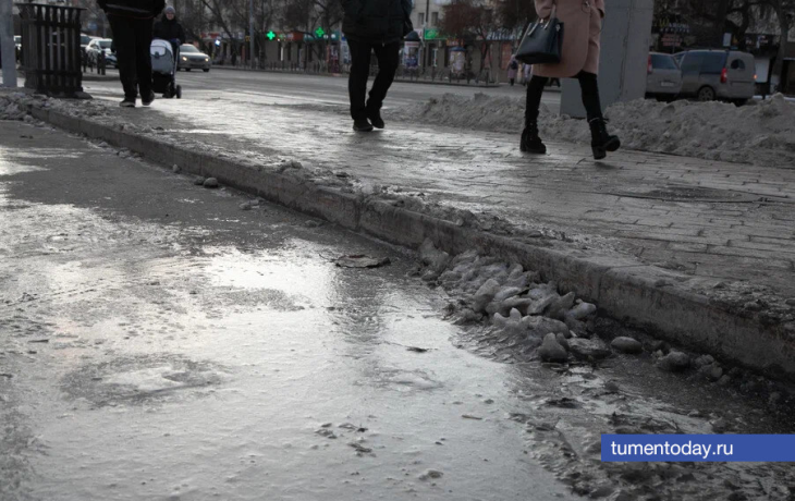 В Тюмени по требованию прокуратуры построят тротуары на улице Зодчих